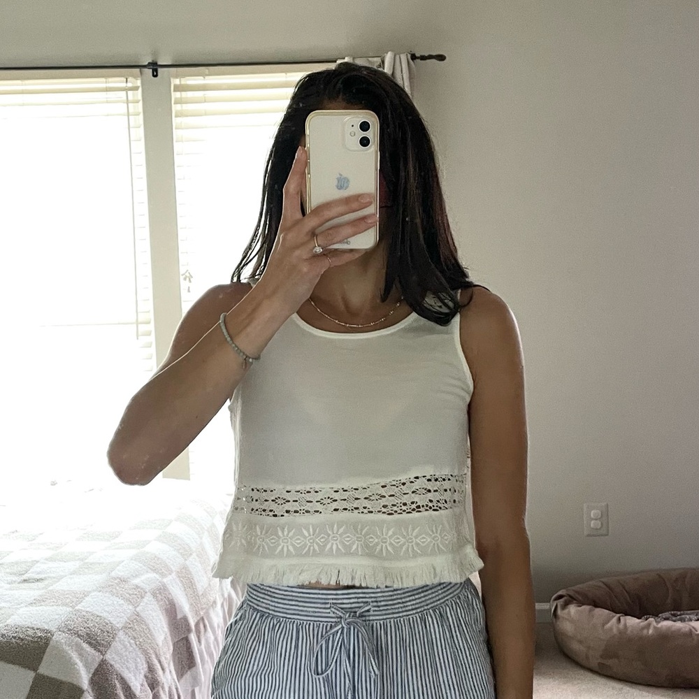 White embroidered detail crop tank